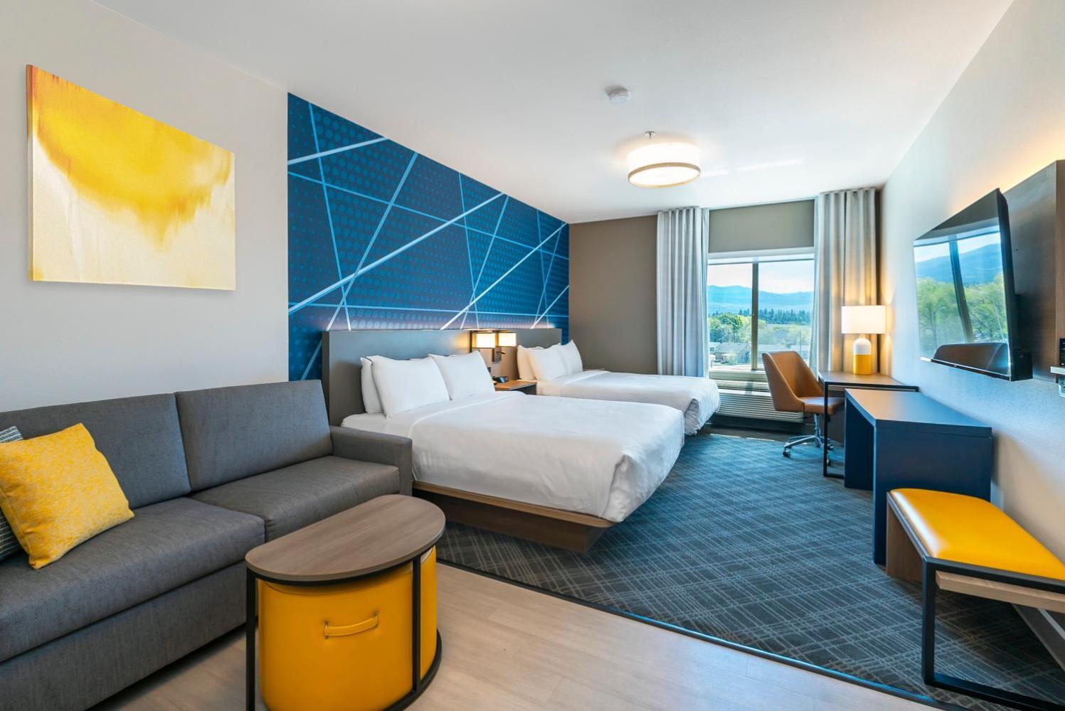 Comfort Suites Келоуна Екстер'єр фото